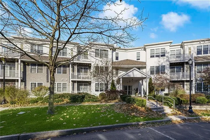 Brookedge Village Condominiums - South Kingstown, RI