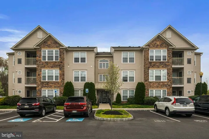 Hearthstone at West Bristol - Bristol, PA