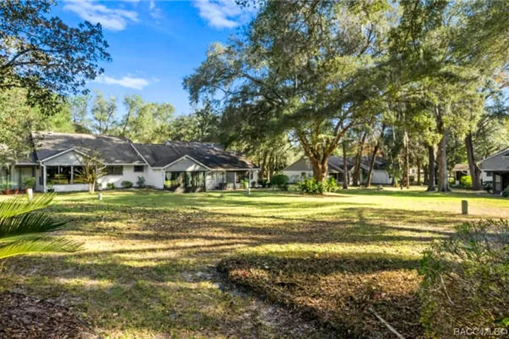 Parkside Village - Beverly Hills, FL