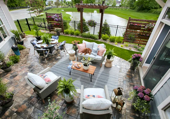 The Courtyards at Stonehill Village