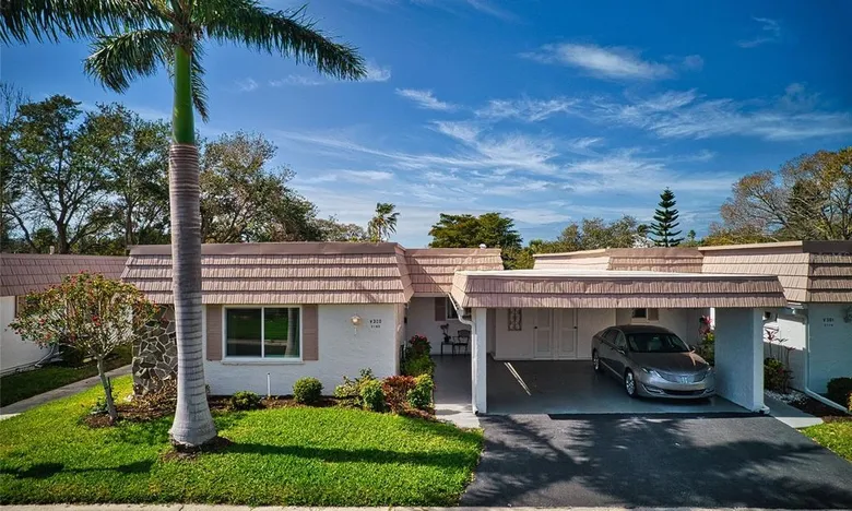 Strathmore Riverside Villas