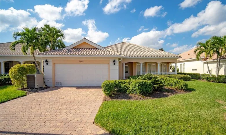 VillageWalk of Sarasota - Sarasota, FL