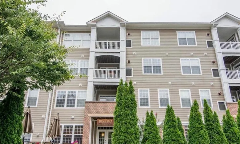 HiddenBrooke - West Springfield, VA