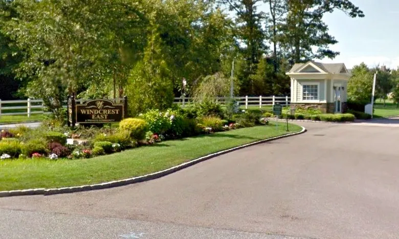 Windcrest East - Calverton, NY