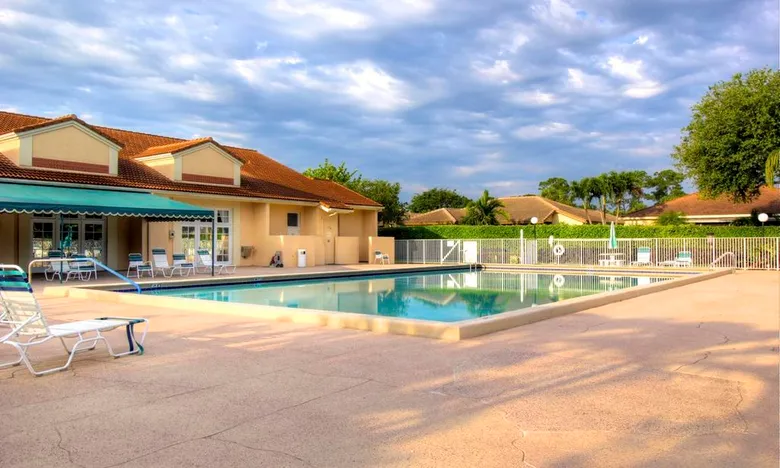 Summer Chase - Lake Worth, FL