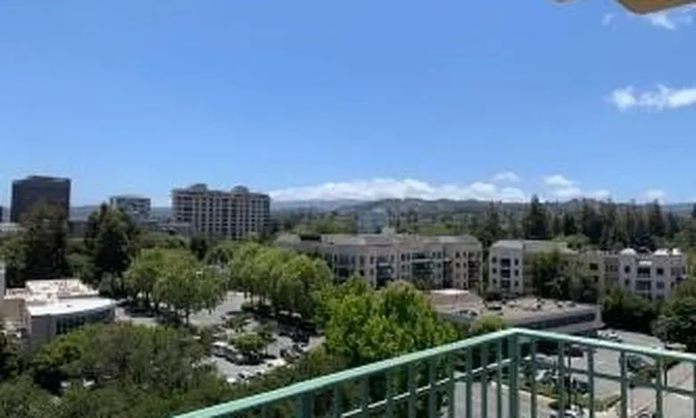 The Peninsula Regent