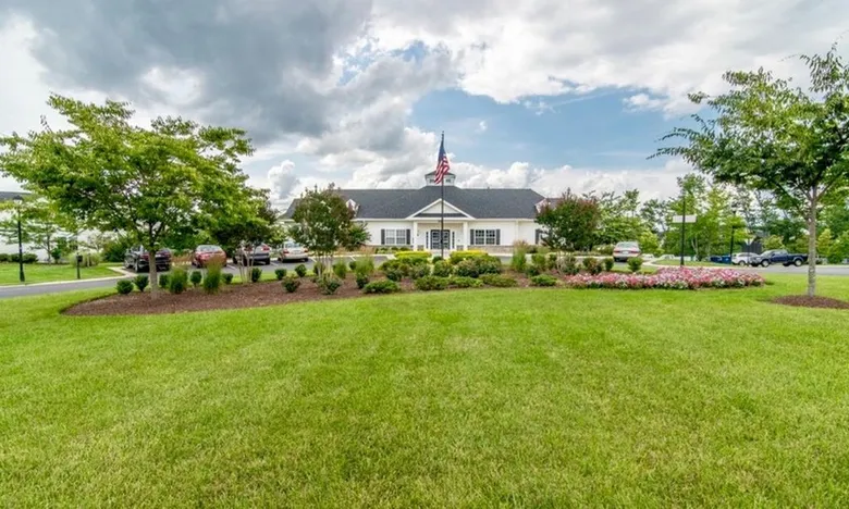 Signature Club at Greenview - New Market, MD