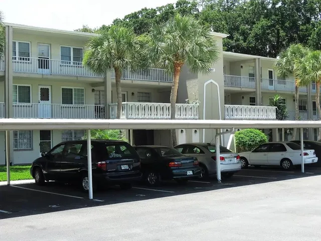 Heather Lake Condominiums