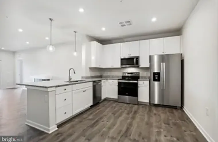 750 MOUNT AIRY TER NE UNIT 206, LEESBURG..., Leesburg, VA 20176