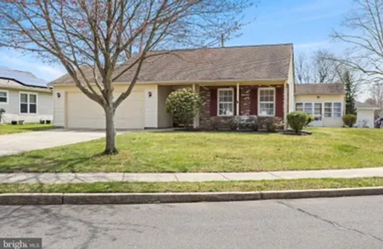 12 CANDLELIGHT CIR, COLUMBUS, NJ, 08022, Columbus, NJ 08022