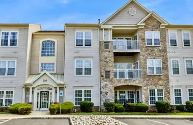 200 CLARET CT 204, WARRINGTON, PA, 18976, Warrington, PA 18976