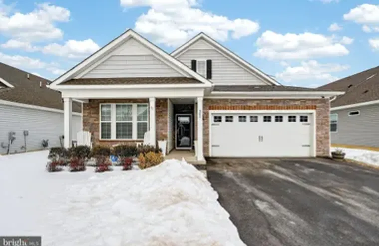 203 CONGRESSIONAL CT, MOORESTOWN, NJ, 08..., Moorestown, NJ 08057