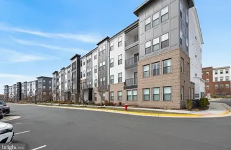 23639 GOLDEN EMBERS SQ 105, ASHBURN, VA,..., Ashburn, VA 20148