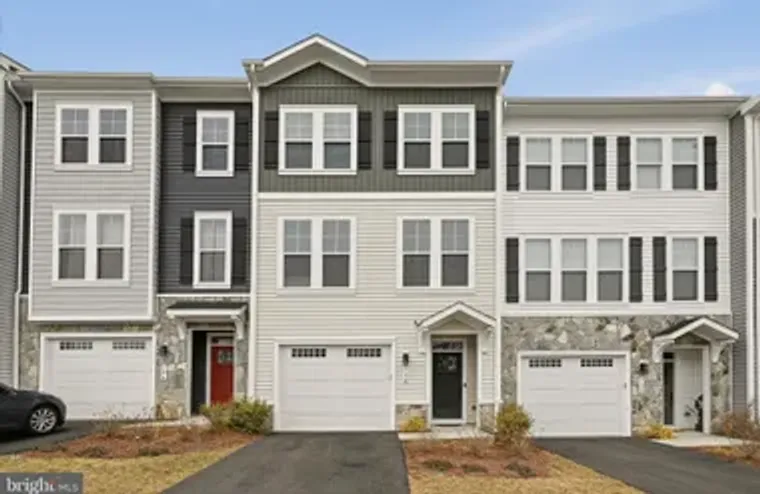 124 CHECKERSPOT WAY, LAKE FREDERICK, VA,..., Lake Frederick, VA 22630