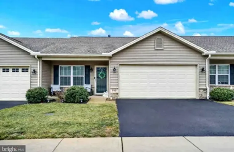 240 PALOMINO WAY, RED LION, PA, 17356, Red Lion, PA 17356