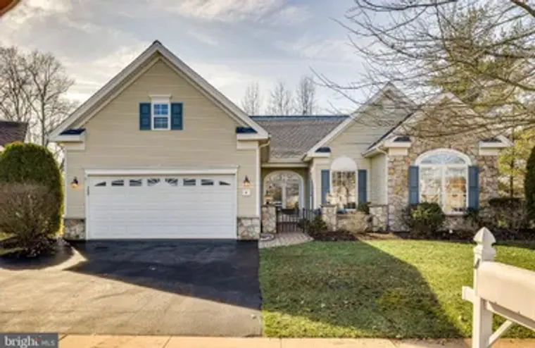 4 ELLINGTON DR, COLUMBUS, NJ, 08022, Columbus, NJ 08022