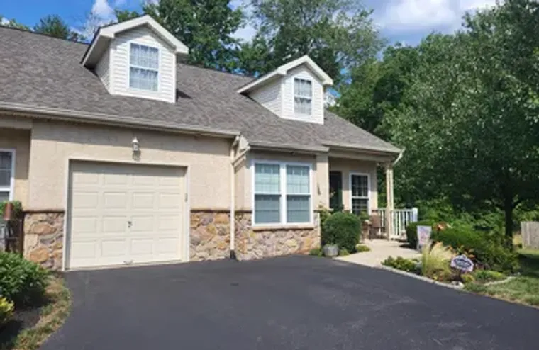 13 STUART DR 13, NORRISTOWN, PA, 19401, Norristown, PA 19401