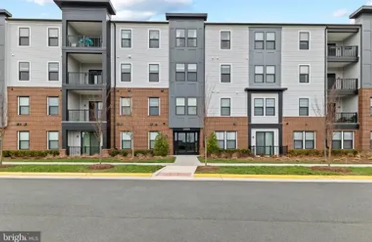 23669 GOLDEN EMBERS SQ 204, ASHBURN, VA,..., Ashburn, VA 20148