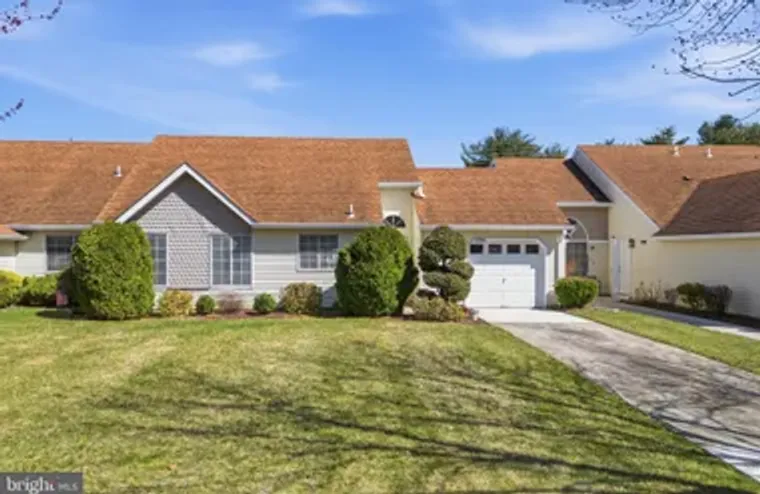 1213 LINDERA PLZ B, MONROE TOWNSHIP, NJ,..., Monroe Township, NJ 08831