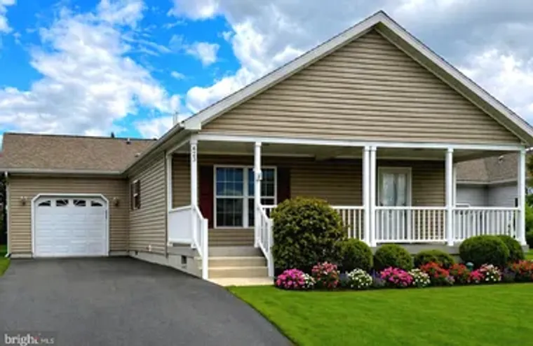 423 HONEYSUCKLE LN, BLUE BELL, PA, 19422, Blue Bell, PA 19422