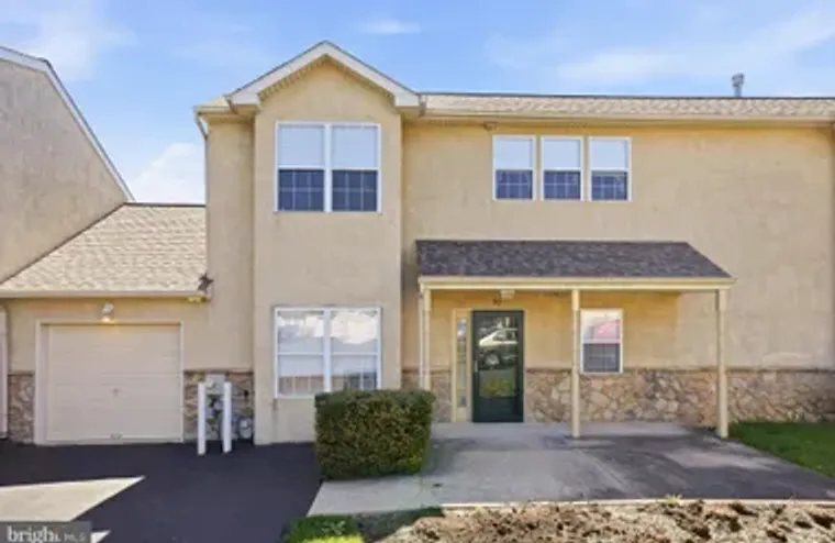 90 STUART DR, NORRISTOWN, PA, 19401, Norristown, PA 19401