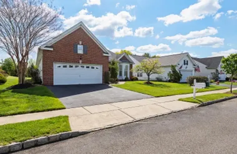 14 WILLIAMSBURG CT, ALLENTOWN, NJ, 08501, Allentown, NJ 08501