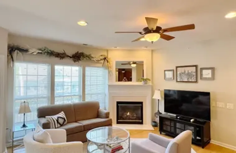 200 EVODIA CIR 204, WARRINGTON, PA, 1897..., Warrington, PA 18976