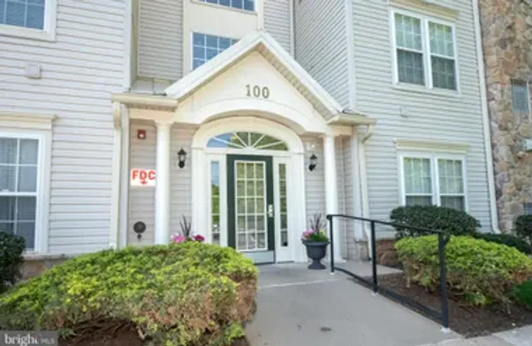 100 FIDDLELEAF LN 102, WARRINGTON, PA, 1..., Warrington, PA 18976
