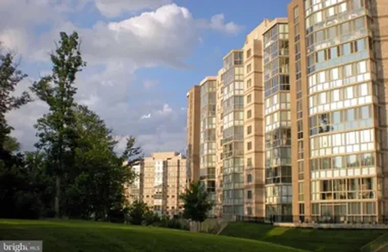 19355 CYPRESS RIDGE TER 423, LEESBURG, V..., Leesburg, VA 20176