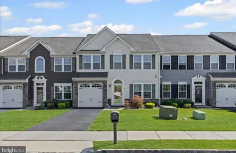 54 HEALS FARM RD, BURLINGTON, NJ, 08016, Burlington, NJ 08016