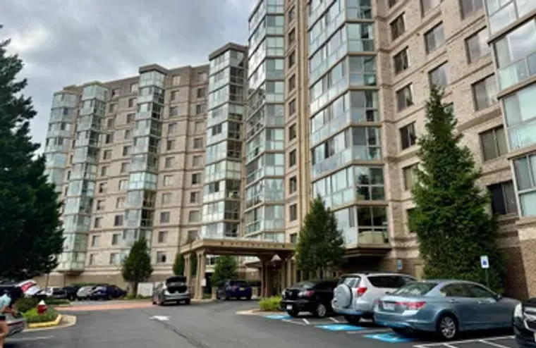 19385 CYPRESS RIDGE TER 815, LEESBURG, V..., Leesburg, VA 20176