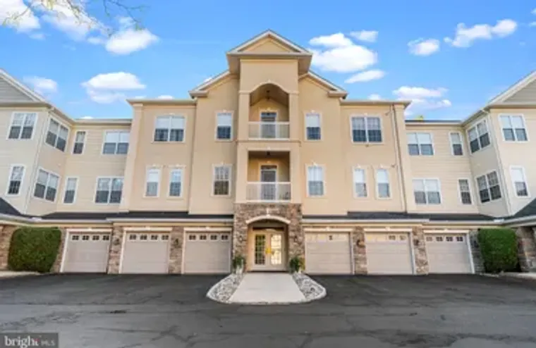 1 FALCON DR STE 203, HOLLAND, PA, 18966, Holland, PA 18966