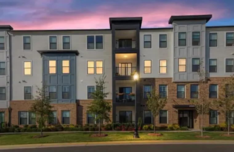 42920 FIREFLY SONATA TER UNIT 307, ASHBU..., Ashburn, VA 20148