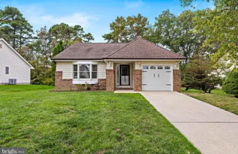 102 ASH RD, MANAHAWKIN, NJ, 08050, Manahawkin, NJ 08050