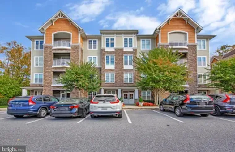 11 CLAY LODGE LN UNIT 204, CATONSVILLE, ..., Catonsville, MD 21228