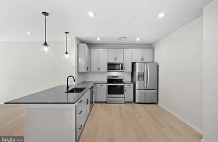 750 MOUNT AIRY TER NE UNIT 304, LEESBURG..., Leesburg, VA 20176