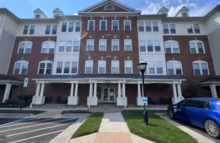 44465 CHAMBERLAIN TER UNIT 103, ASHBURN,..., Ashburn, VA 20147