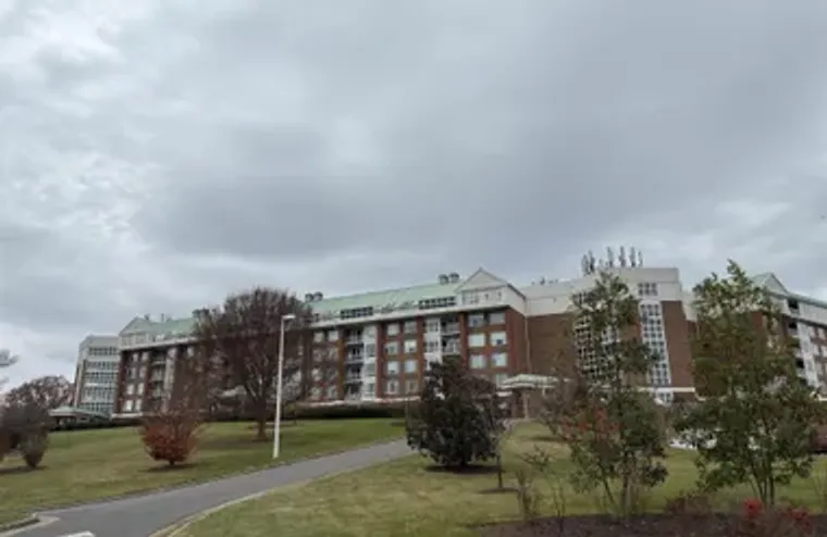 500 CRESTWOOD DR 2403, CHARLOTTESVILLE, ..., Charlottesville, VA 22903