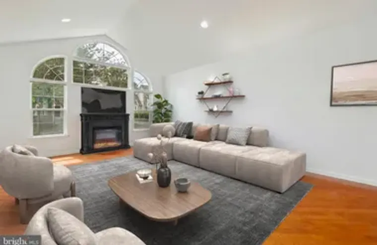 64 VILLA DR 206, WARMINSTER, PA, 18974, Warminster, PA 18974