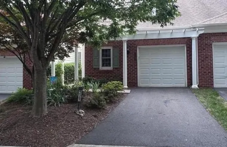 44397 OAKMONT MANOR SQ, ASHBURN, VA, 201..., Ashburn, VA 20147