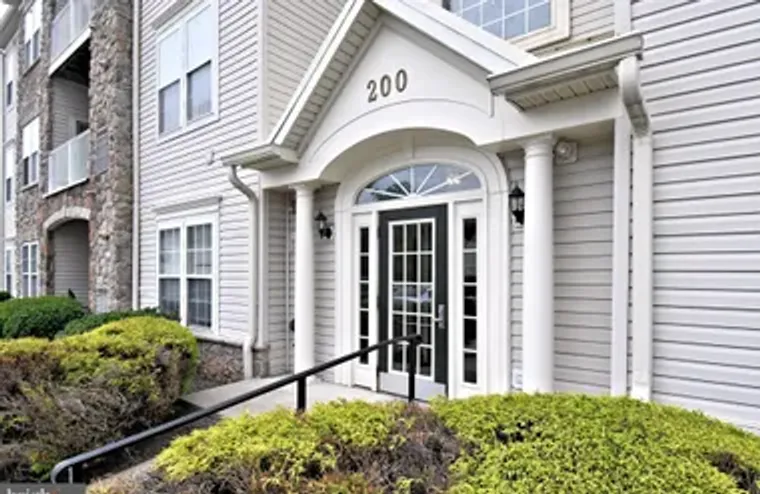 200 BEECH BLVD 202, WARRINGTON, PA, 1897..., Warrington, PA 18976