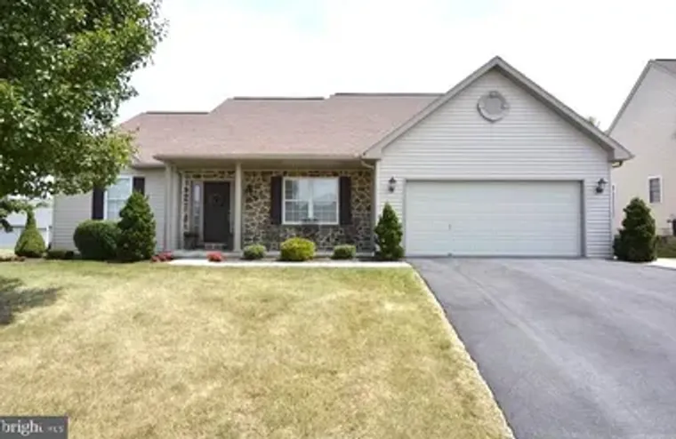 111 DAY LILY DR, SINKING SPRING, PA, 196..., Sinking Spring, PA 19608