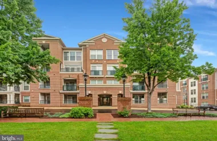 2901 SAINTSBURY PLZ 404, FAIRFAX, VA, 22..., Fairfax, VA 22031