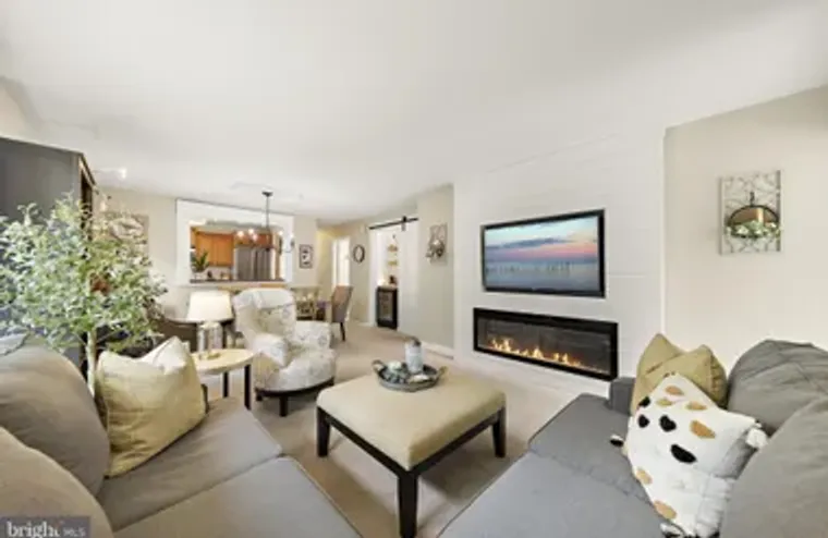 12 A WALNUT RD, MANAHAWKIN, NJ, 08050, Manahawkin, NJ 08050