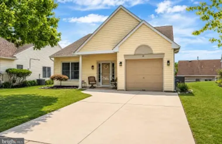18 LANTERN LN, COLUMBUS, NJ, 08022, Columbus, NJ 08022