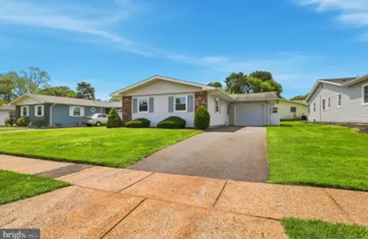 21 CLAY CIR, BRICK, NJ, 08724, Brick, NJ 08724