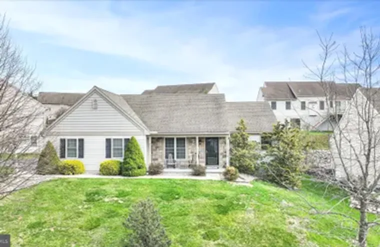 858 WATER EDGE CT, LEBANON, PA, 17046, Lebanon, PA 17046