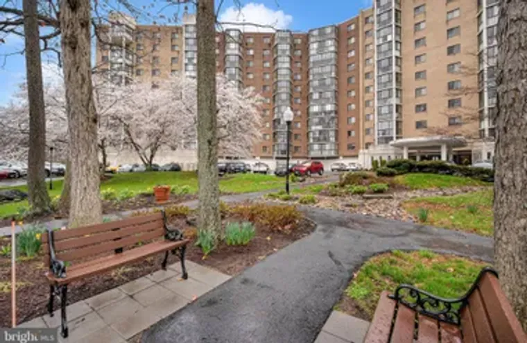 15101 INTERLACHEN DR 1-126, SILVER SPRIN..., Silver Spring, MD 20906