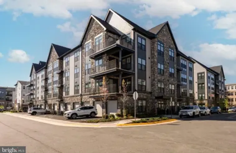 23665 HAVELOCK WALK TER 406, ASHBURN, VA..., Ashburn, VA 20148