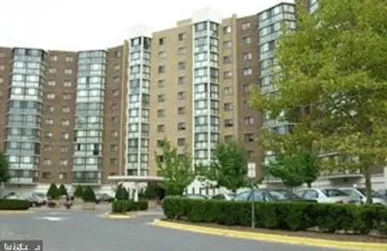15100 INTERLACHEN DR 4-709, SILVER SPRIN..., Silver Spring, MD 20906